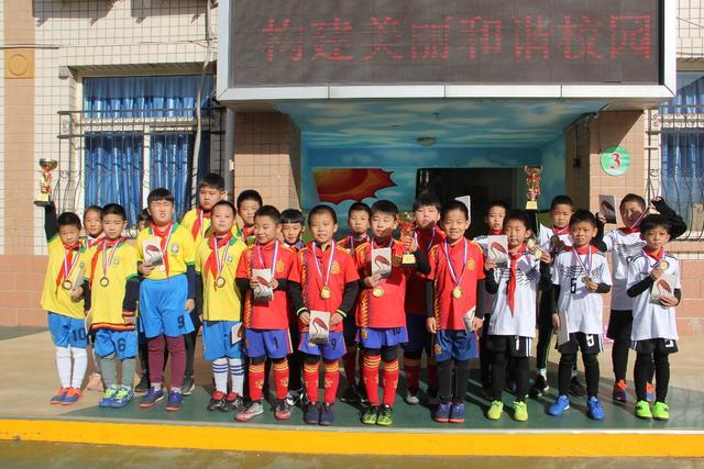 内马尔离队后 利雅得新月全力尝试签萨拉赫