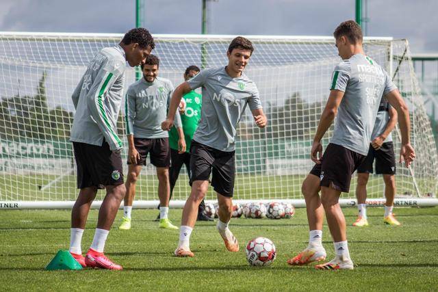 布伦森32+7米勒29分 兰德尔缺阵尼克斯七连胜